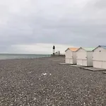 Salicorne Avec Vue Sur Le Tréport