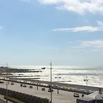 Salicorne Avec Vue Sur Le Tréport